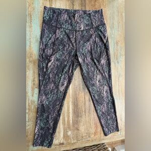 tek gear Black Leggings with Dot Print